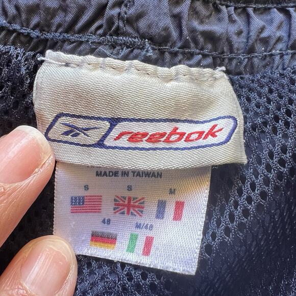 Y2K Reebok Men's Track Pants Blue Nylon Windbreaker Joggers Vintage 90s Size S - Picture 2 of 9